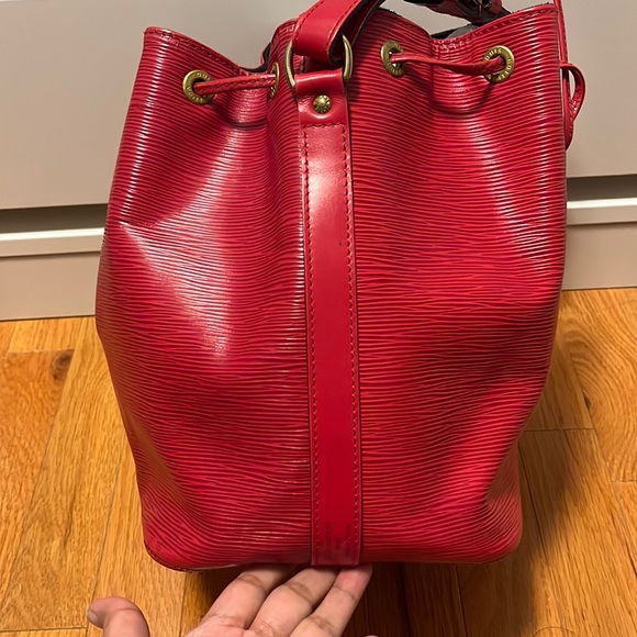 Louis Vuitton Red Epi Noe Bag - Picture 16 of 17